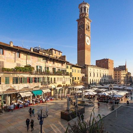 베로나 Residenza Buglioni Piazza Erbe 아파트 외부 사진