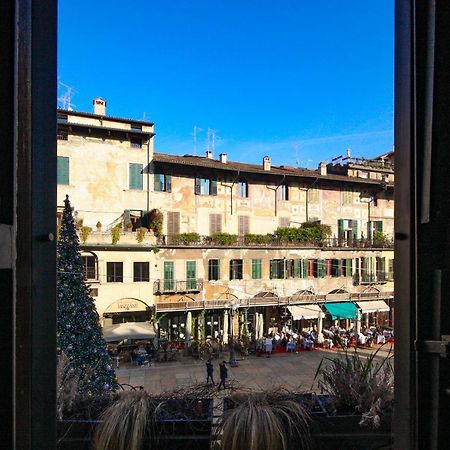 베로나 Residenza Buglioni Piazza Erbe 아파트 외부 사진